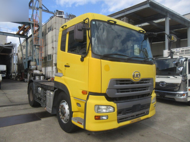 日産クオントレーラーヘッド（トラクターヘッド）大型（10t）[写真03]