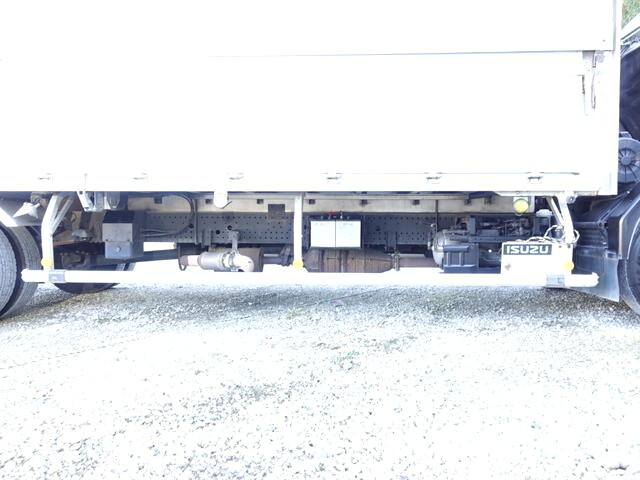 いすゞフォワードアルミウイング中型（4t）[写真11]