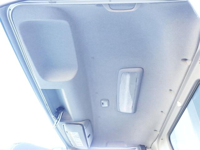 いすゞフォワードアルミウイング中型（4t）[写真17]