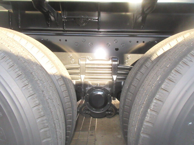 三菱ふそうスーパーグレートコンテナ専用車大型（10t）[写真12]