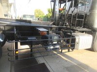 三菱ふそうスーパーグレートコンテナ専用車大型（10t）[写真14]