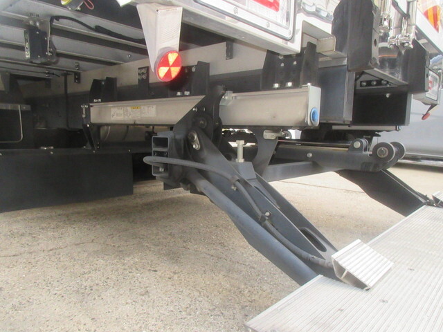 日野レンジャー冷凍車（冷蔵車）中型（4t）[写真14]