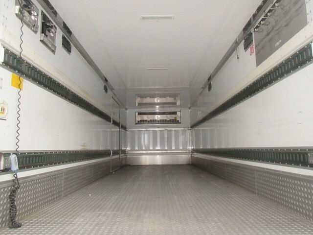 日野レンジャー冷凍車（冷蔵車）中型（4t）[写真06]