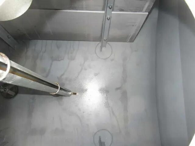 日野デュトロタンク車（タンクローリー）小型（2t・3t）[写真14]