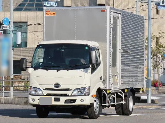 中古デュトロアルミバン