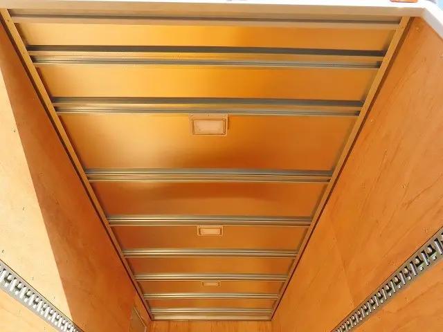 日野デュトロアルミバン小型（2t・3t）[写真24]