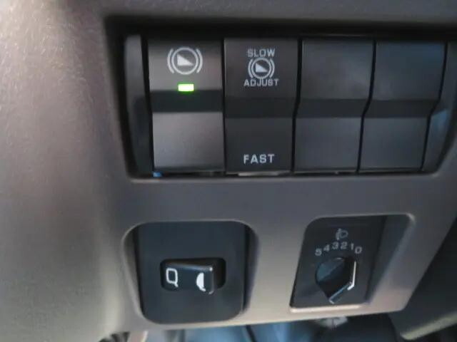 三菱ふそうキャンターダンプ小型（2t・3t）[写真15]