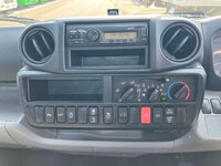 トヨタトヨエース平ボディ小型（2t・3t）[写真11]