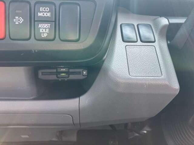 トヨタトヨエース平ボディ小型（2t・3t）[写真14]