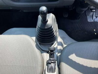 トヨタトヨエース平ボディ小型（2t・3t）[写真16]