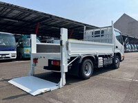 トヨタトヨエース平ボディ小型（2t・3t）[写真04]