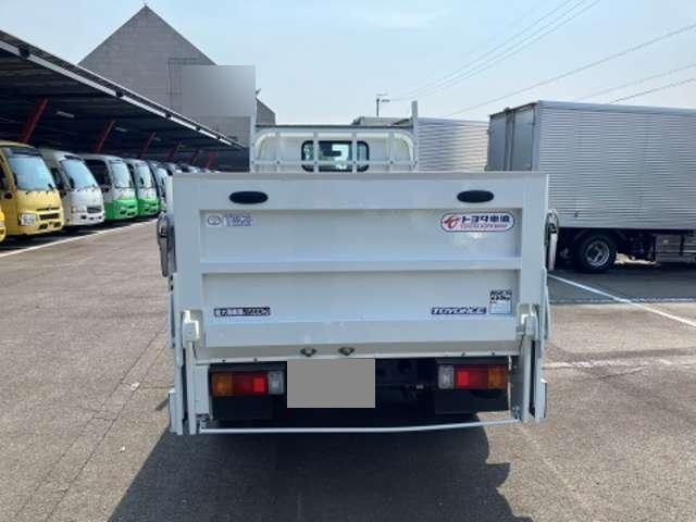 トヨタトヨエース平ボディ小型（2t・3t）[写真06]