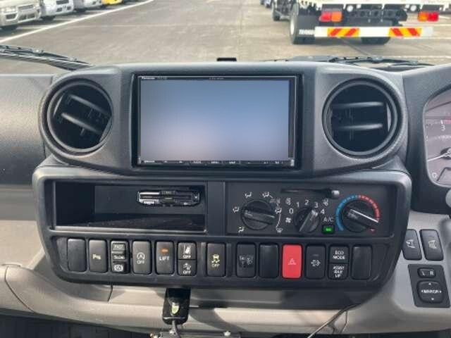 トヨタダイナ平ボディ小型（2t・3t）[写真10]