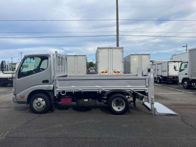 トヨタダイナ平ボディ小型（2t・3t）[写真07]