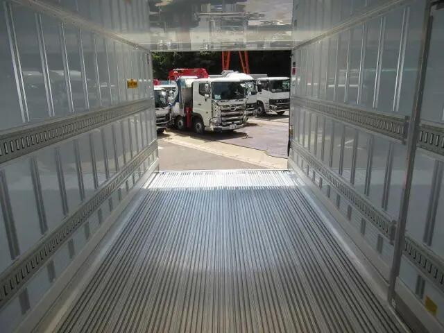 日野レンジャー冷凍車（冷蔵車）中型（4t）[写真10]