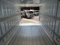 日野レンジャー冷凍車（冷蔵車）中型（4t）[写真11]