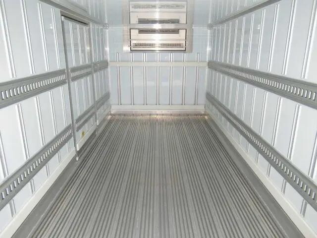 日野レンジャー冷凍車（冷蔵車）中型（4t）[写真09]