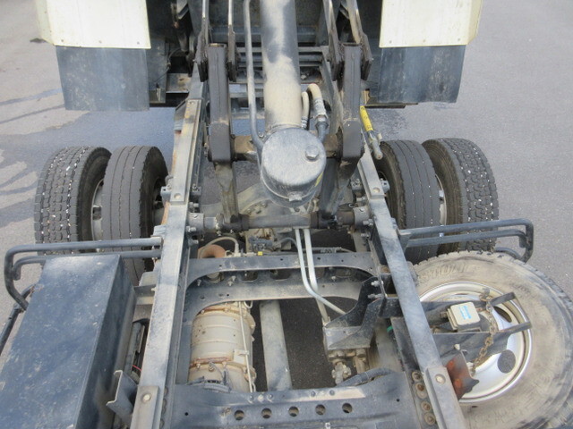 いすゞフォワードダンプ中型（4t）[写真24]