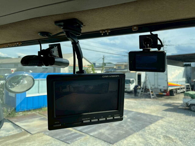 UDトラックスクオンコンテナ専用車大型（10t）[写真28]