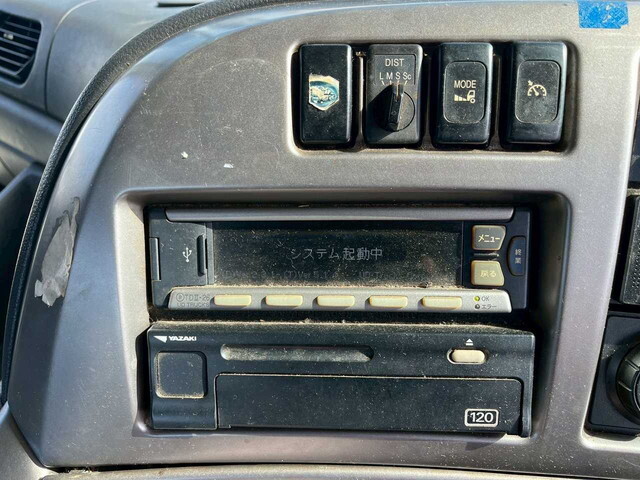 UDトラックスクオンコンテナ専用車大型（10t）[写真29]