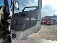 UDトラックスクオンコンテナ専用車大型（10t）[写真35]