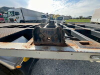 UDトラックスクオンコンテナ専用車大型（10t）[写真06]