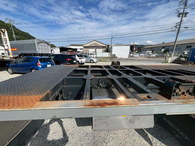 UDトラックスクオンコンテナ専用車大型（10t）[写真07]