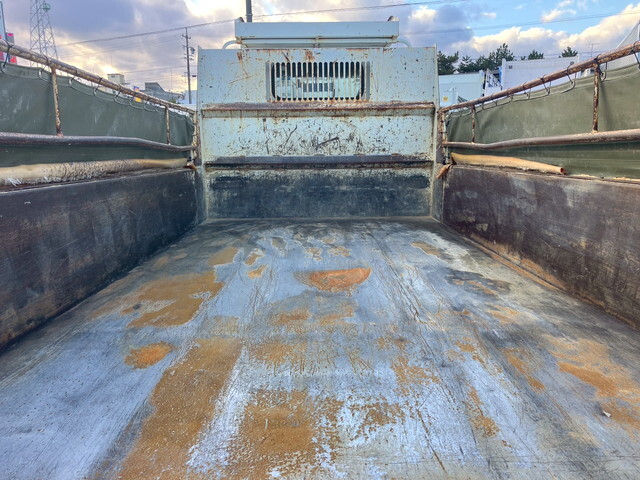 三菱ふそうキャンターダンプ小型（2t・3t）[写真12]