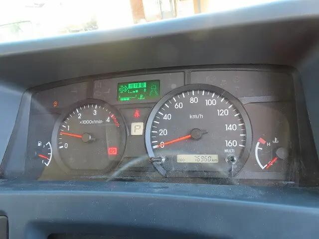 いすゞエルフアルミバン小型（2t・3t）[写真11]