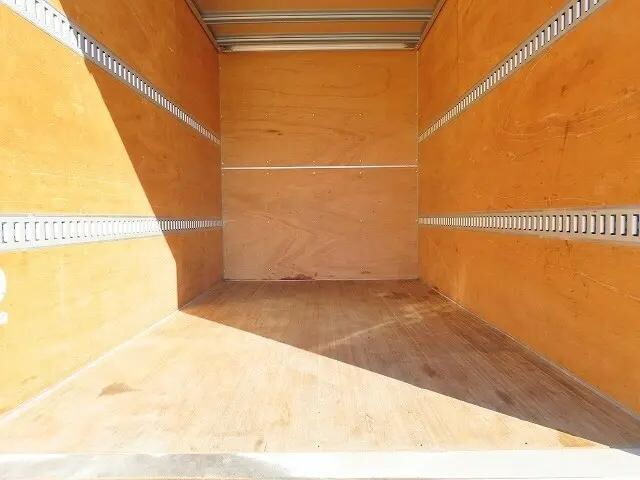 いすゞエルフアルミバン小型（2t・3t）[写真18]