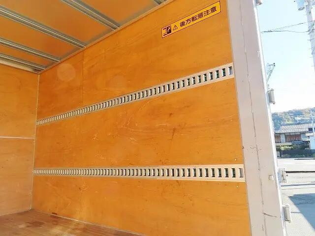 いすゞエルフアルミバン小型（2t・3t）[写真22]