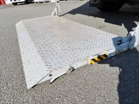 いすゞエルフアルミバン小型（2t・3t）[写真24]