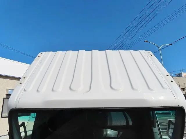 いすゞエルフアルミバン小型（2t・3t）[写真07]