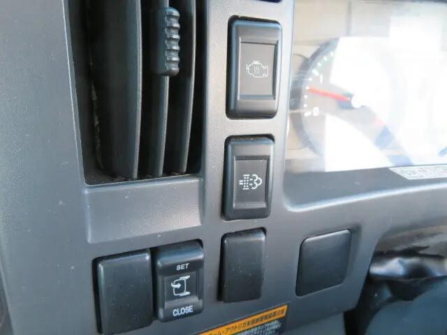 いすゞフォワードクレーン4段中型（4t）[写真12]