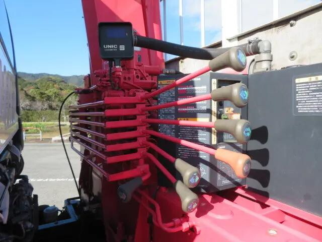 いすゞフォワードクレーン4段中型（4t）[写真23]