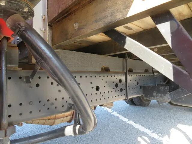 いすゞフォワードクレーン4段中型（4t）[写真30]