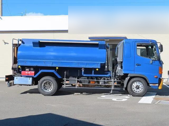 日野レンジャータンク車（タンクローリー）増トン（6t・8t）[写真04]