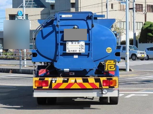 日野レンジャータンク車（タンクローリー）増トン（6t・8t）[写真07]