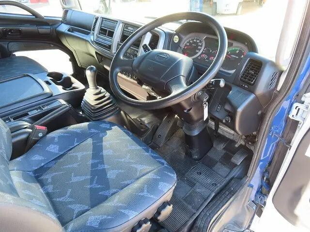 日野レンジャータンク車（タンクローリー）増トン（6t・8t）[写真08]