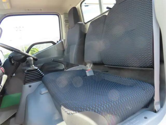 トヨタダイナ平ボディ小型（2t・3t）[写真10]