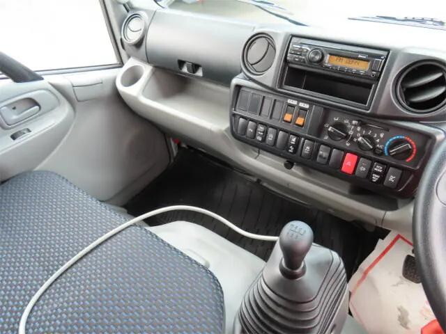 日野デュトロコンテナ専用車小型（2t・3t）[写真14]