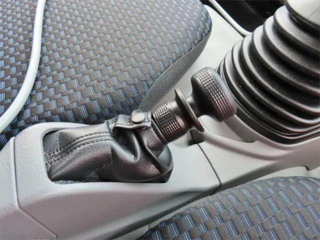 日野デュトロコンテナ専用車小型（2t・3t）[写真20]