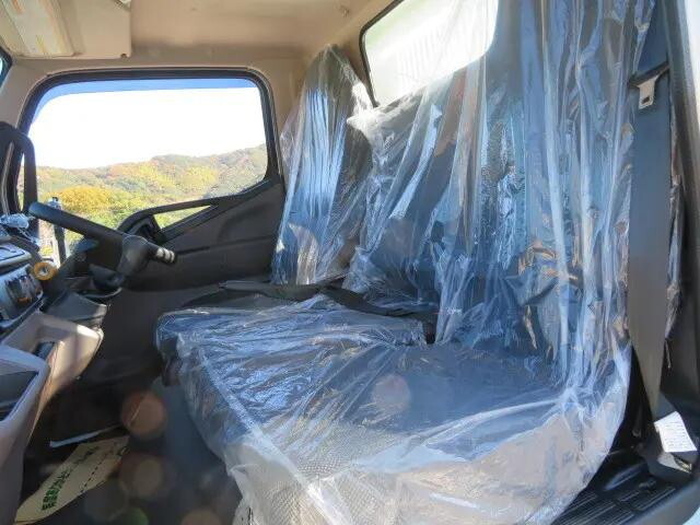 三菱ふそうキャンターダンプ小型（2t・3t）[写真10]