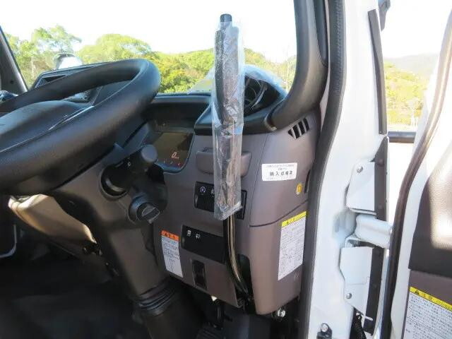 三菱ふそうキャンターダンプ小型（2t・3t）[写真17]