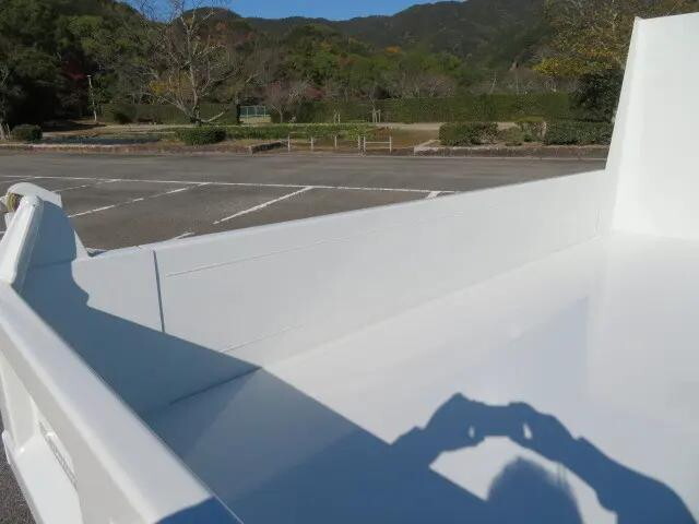 三菱ふそうキャンターダンプ小型（2t・3t）[写真22]