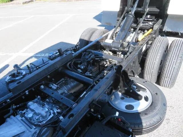 三菱ふそうキャンターダンプ小型（2t・3t）[写真37]