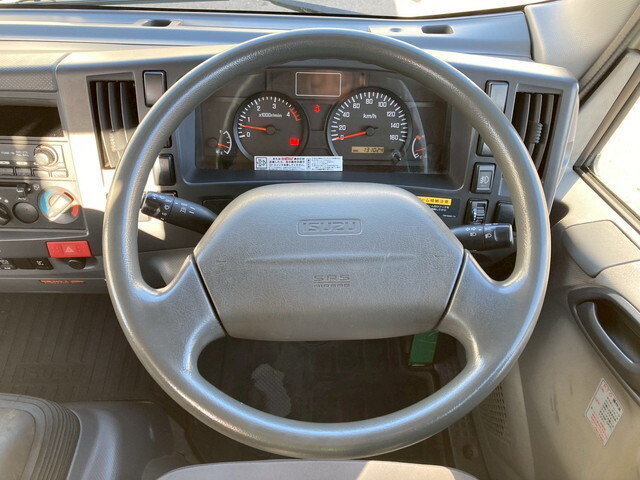 いすゞエルフクレーン4段小型（2t・3t）[写真28]