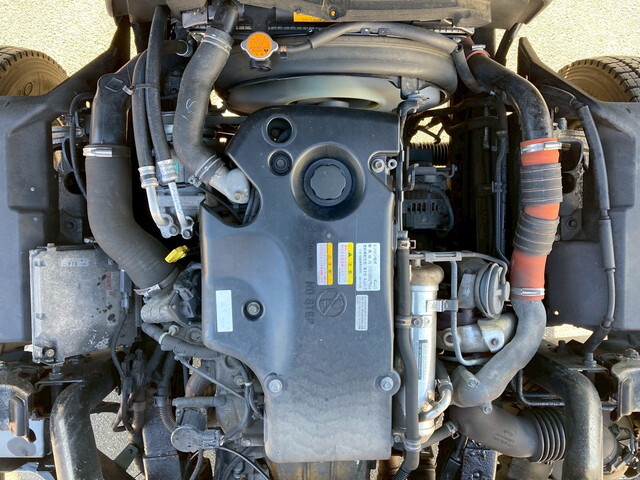 いすゞエルフクレーン4段小型（2t・3t）[写真40]