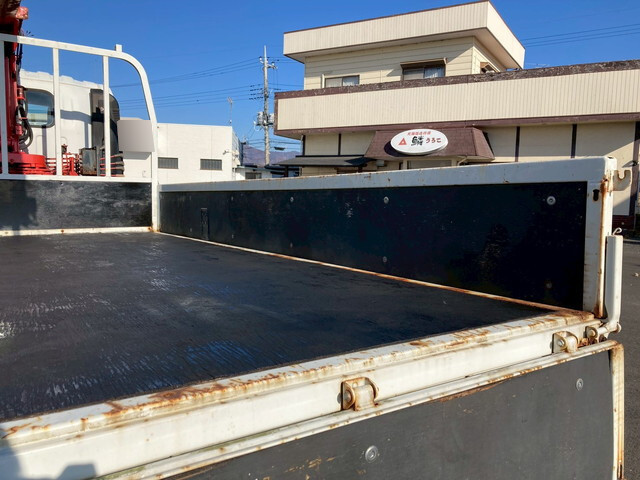 いすゞエルフクレーン4段小型（2t・3t）[写真06]