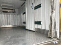 三菱ふそうキャンター冷凍車（冷蔵車）小型（2t・3t）[写真12]